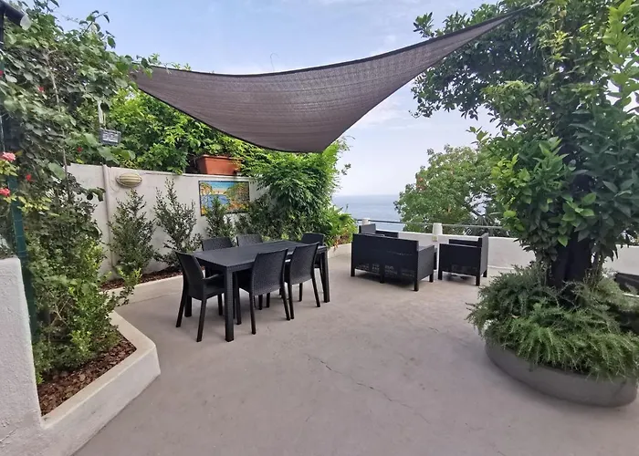 Villa Mirella Sea View Apartments